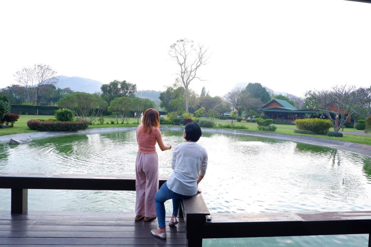 ทิพย์วาริน รีสอร์ท เขาใหญ่ Ban Tha Chang エクステリア 写真